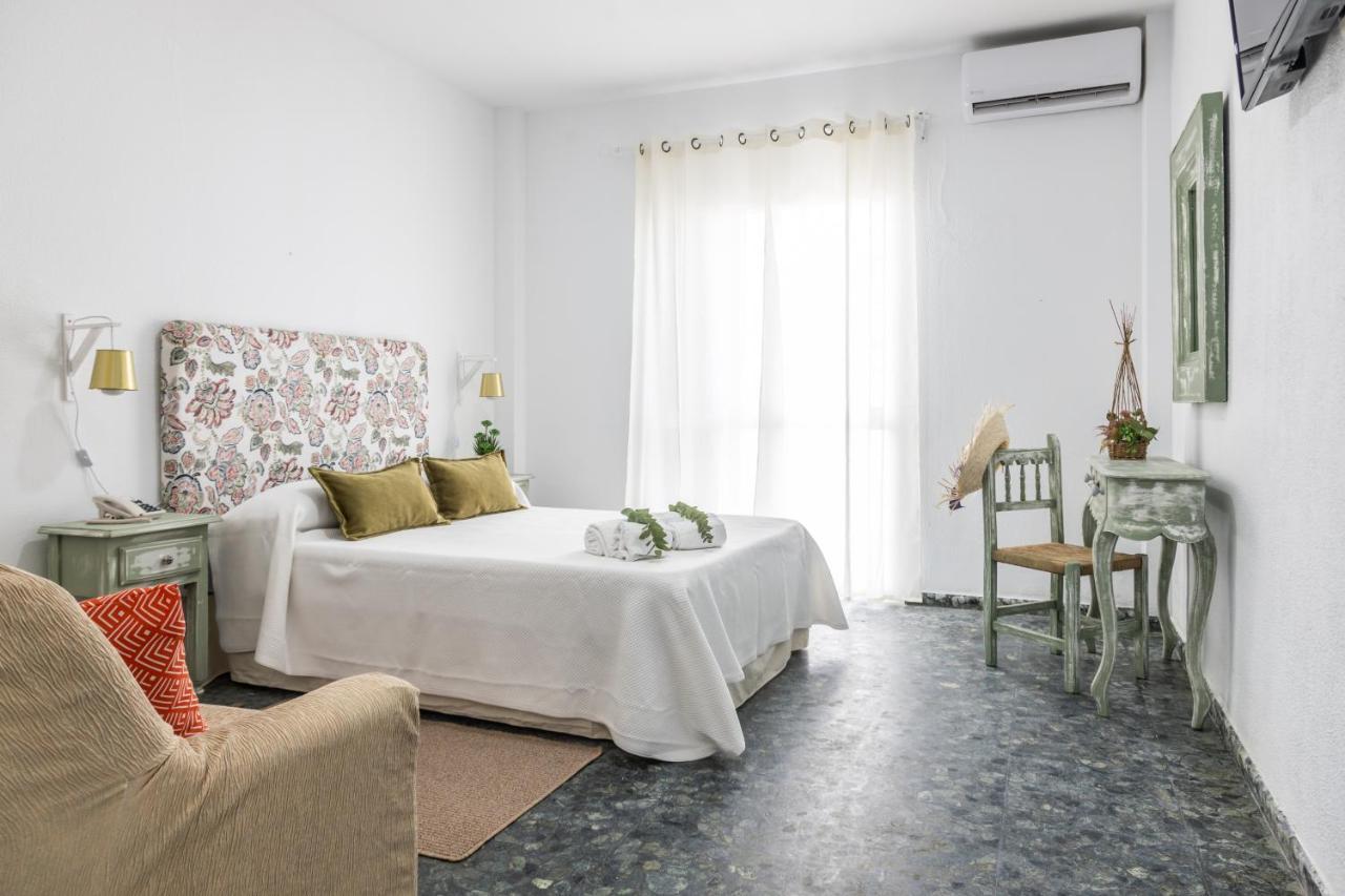 Hotel Marhava Conil De La Frontera Bagian luar foto