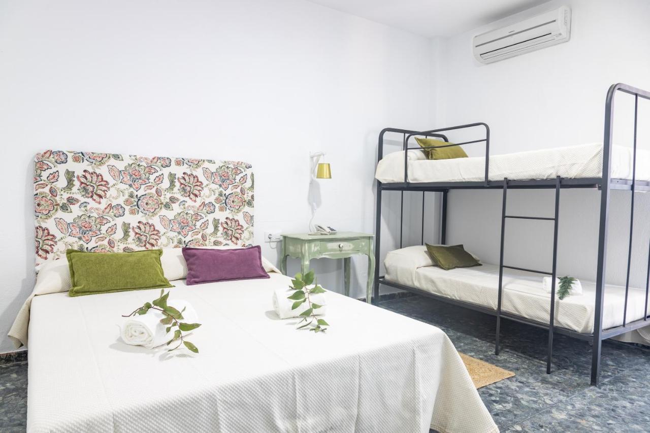 Hotel Marhava Conil De La Frontera Bagian luar foto
