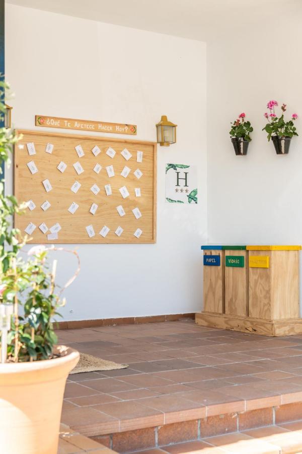 Hotel Marhava Conil De La Frontera Bagian luar foto