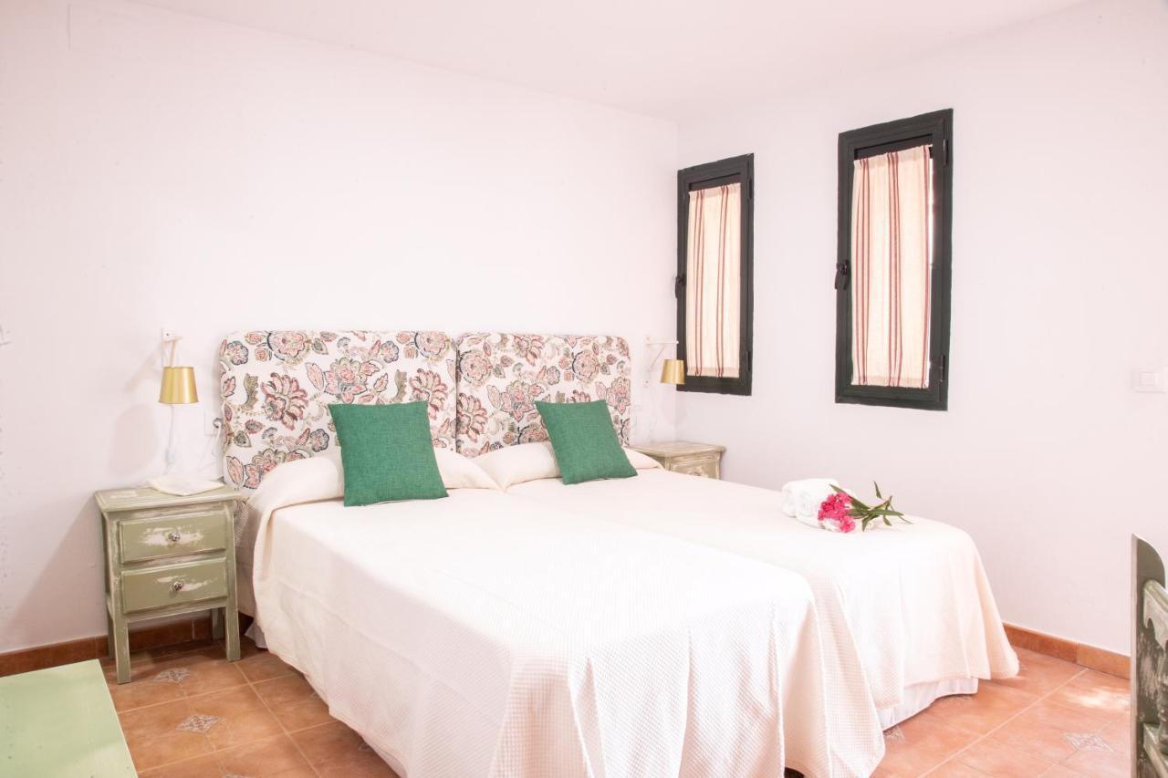 Hotel Marhava Conil De La Frontera Bagian luar foto