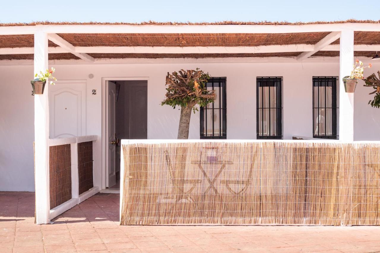 Hotel Marhava Conil De La Frontera Bagian luar foto